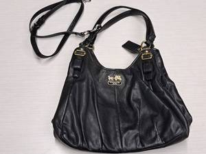 lot 171 image: Coach Leather Trimmed Handbag