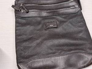 lot 228 image: Handbag