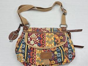 lot 256 image: Fossil Handcrafted Handbag