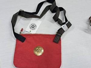 lot 224 image: Kipling Handbag