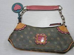 lot 243 image: Dooney & Bourke Handbag