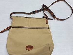 lot 238 image: Dooney & Bourke Handbag