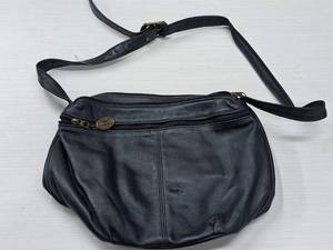 lot 234 image: Stone Mountain Handbag