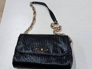 lot 210 image: Elliot Lucca Handbag