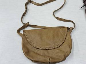 lot 212 image: Hobo International Handbag
