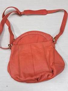 lot 201 image: The Sak Purse