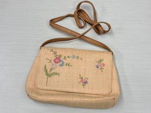 lot 273 image: Fossil Handcrafted Handbag