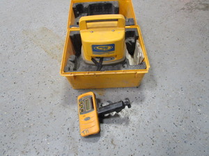 lot 14 image: Spectra Precision Laser LL500