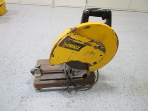 lot 17 image: DeWalt Chop Saw