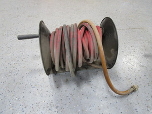 lot 21 image: Air Hose Reel