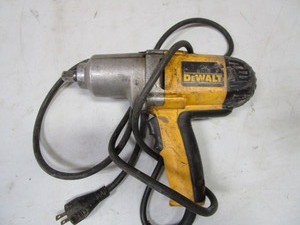 lot 31 image: DeWalt 12 Impact