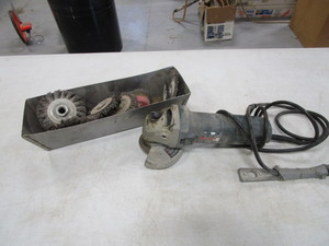 lot 74 image: Grinder & Wire Wheels