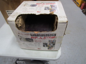 lot 95 image: 8 Freezer Door Strip