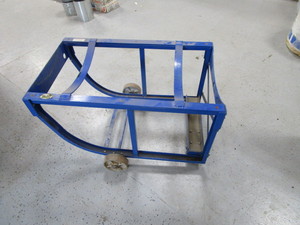 lot 126 image: Barrel Tipping CartStand