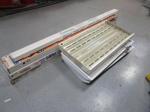 lot 133 image: Shop Lights & 8 Bulbs