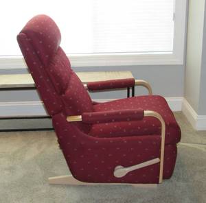 Rocker Recliner with lever