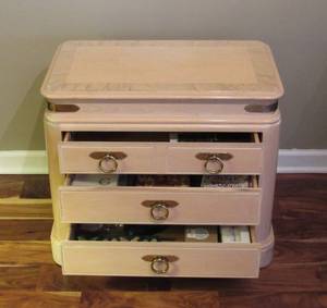 MCM Sherrill CTH Small chest