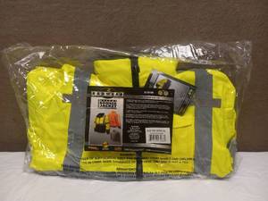 NEW RADWEAR DELUXE HIGH VISIBILITY BOMBER JACKET SIZE XL