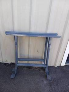 EQUIPTO GRAY INDUSTRIAL CRAFT TABLE  WORK BENCH LEGS