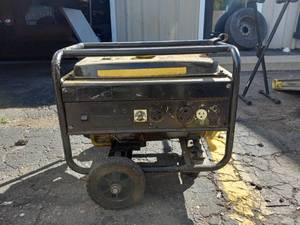 PORTABLE GENERATOR