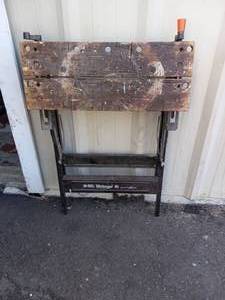 BLACK AND DECKER WORKMATE 85 WORK  BENCH