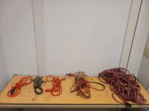 5 EXTENSION CORDS