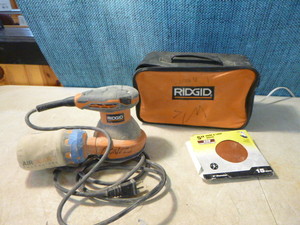 lot 62 image: Ridgid 5 Electric Sander