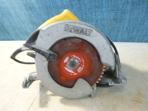 lot 76 image: DeWalt 7 14 Circular Saw