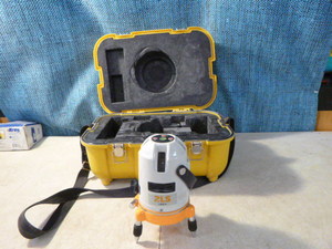 lot 101 image: Topcon Leo 5 2LS Survey Laser