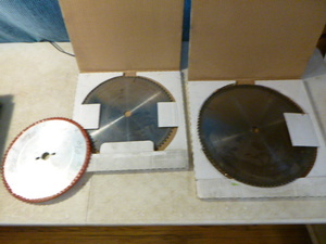 lot 115 image: 3 Saw Blades