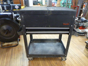 lot 120 image: Torin Rolling Tool Chest