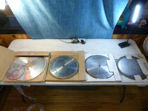 lot 136 image: 5 Saw Blades
