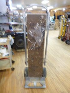 lot 147 image: Magliner Convertible Hand Truck