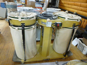 lot 5 image: Powermatic 3 HP Dust Collector