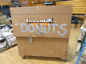 lot 177 image: Knaack Storage Chest