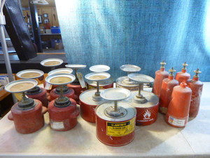 lot 178 image: Plunger Cans