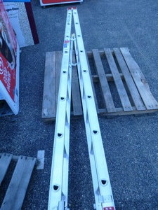lot 203 image: Werner 16 Foot Extension Ladder
