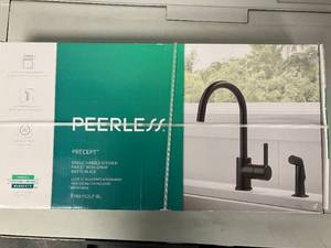 lot 46 image: Peerless Apex Single-Handle Side Sprayer Kitchen Faucet in Matte Black