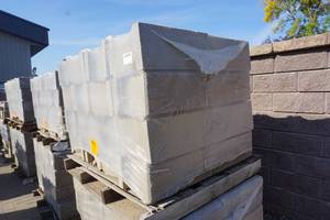 lot 7 image: Allan Block Riviera Classic Wall Block