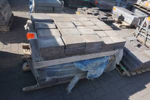 lot 43 image: Antique Finished Brown and Charcoal Blend Patio Pavers