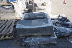 lot 56 image: Gray Blended Patio Pavers