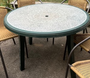 lot 136 image: Outdoor Lawn Patio Furniture Round Picnic Table...