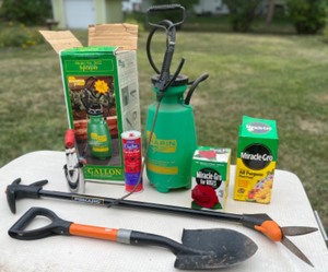 lot 146 image: Lawn & Garden Tools, Sprayer, Plant Food...