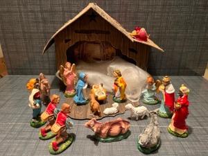 lot 173 image: Antique Nativity Creche Germany Italy Figures...Cardboard Pop-Up Nativity Scene with Baby Jesus, Mary, Joseph, 3 Kings etc.