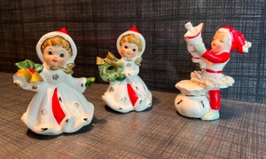 lot 177 image: Rare NAPCO 50s Spaghetti Trim Pixie Elf with Stocking S981A, Vintage MCM Holiday NAPCOware 1950s Snowflake Girls Holding Christmas BellsWreath X-8387 Japan...