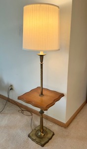 lot 68 image: MCM SideTable Lamp