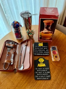 lot 73 image: Kitchen Bar Entertaining Housewares Teakwood Covered Carafe Drink Mixers