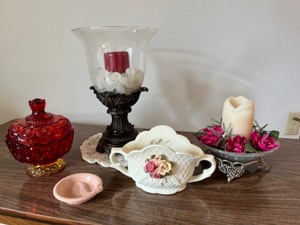 lot 80 image: Collectible Home DeCor Depression Ruby Glass Covered Candy Dish Glass Candle Centerpiece