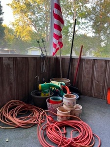 lot 148 image: Garage, Lawn & Garden DeCor, Supplies., Extension Cords, Flower Pots..