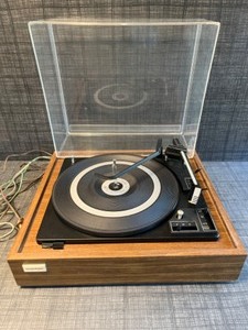 lot 23 image: Toshiba Stand-Alone Record Player Model CR-50R